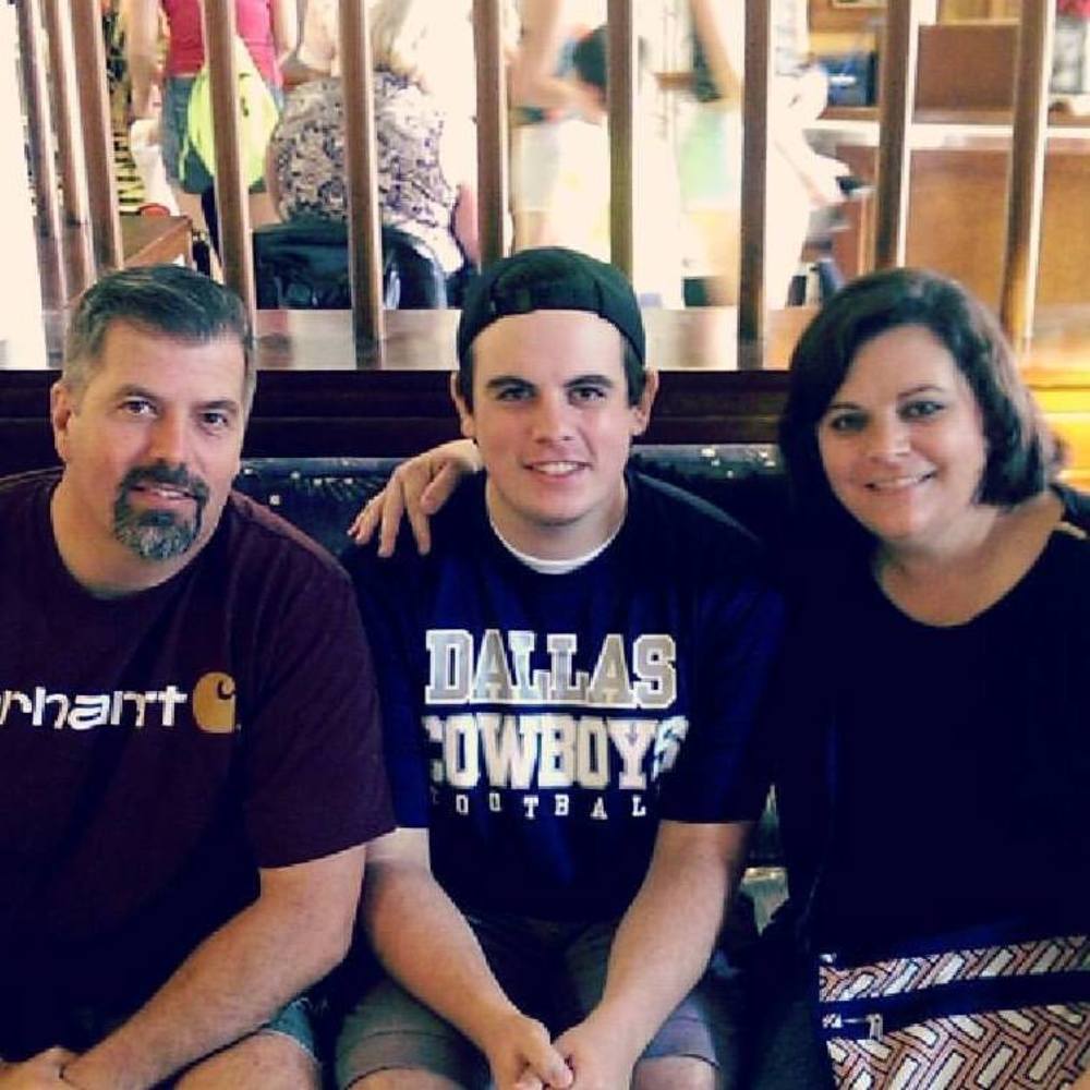 Meet your Posher, Leighton